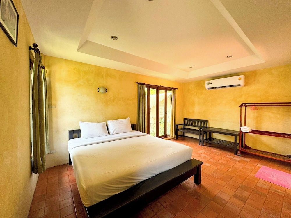 Baanbali Beach Resort Deluxe Double Room 7