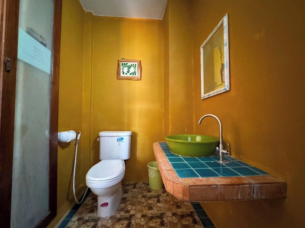 Baanbali Beach Resort Standard Double Room 11