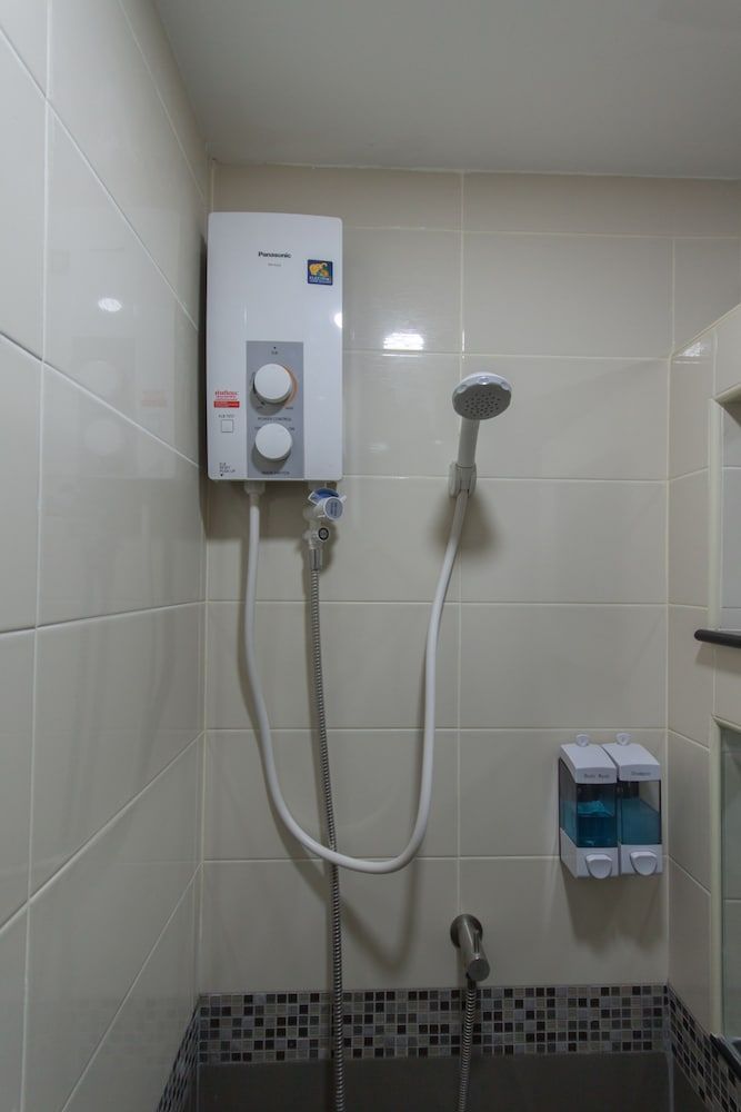 Q Space Residence Deluxe Room 6