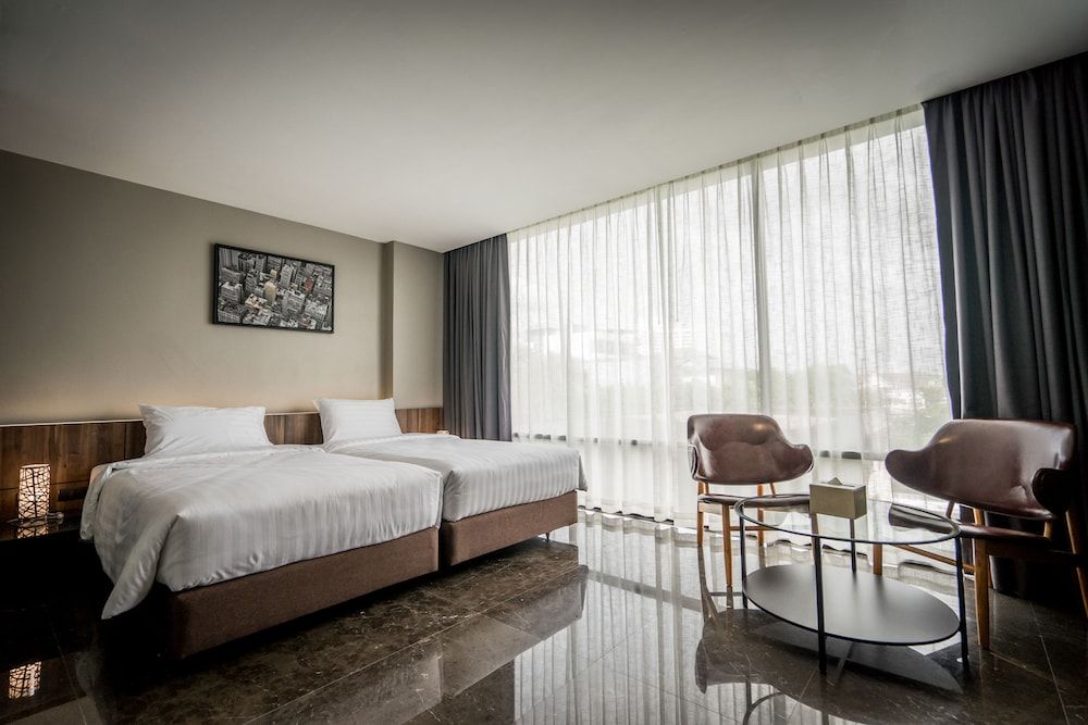 undefined Onix Hotel Bangkok