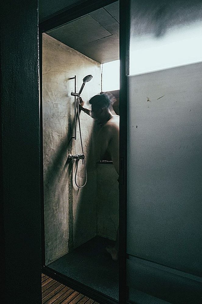 Cloudy Hostel 10-Bed Mixed Dormitory Room