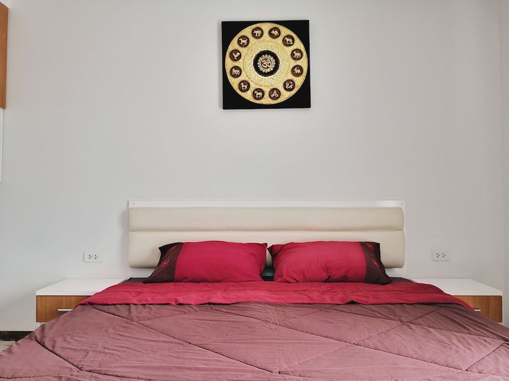 Taweesuk Residence Standard Double Room 2