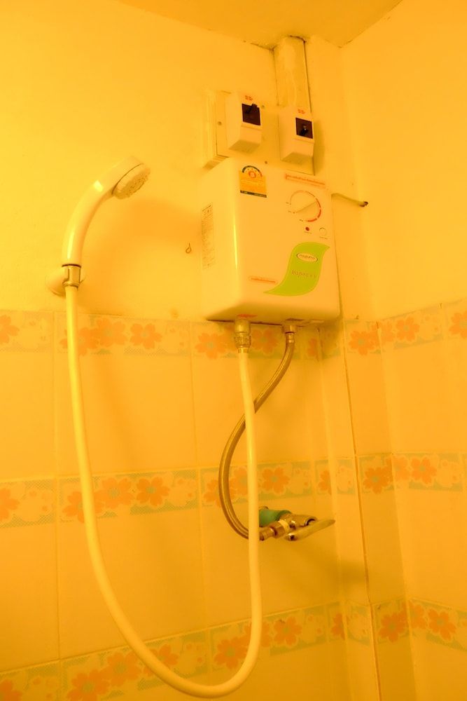 Kaikatak Resort Standard Twin Room 7