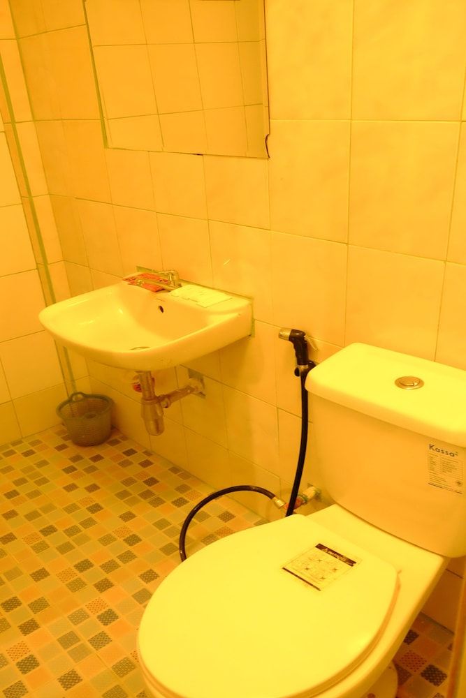 Kaikatak Resort Standard Twin Room 6