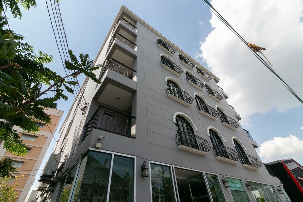 undefined Resortel Lat Phrao 91 2