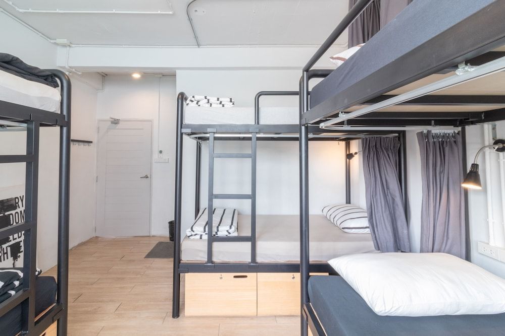 undefined Beige Poshtels - Hostel 3