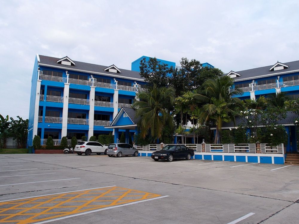 undefined Blue Garden Resort Pattaya 3