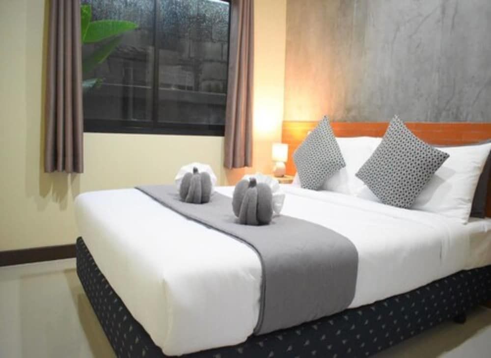 Isayarada Apartment Standard Triple Room 5