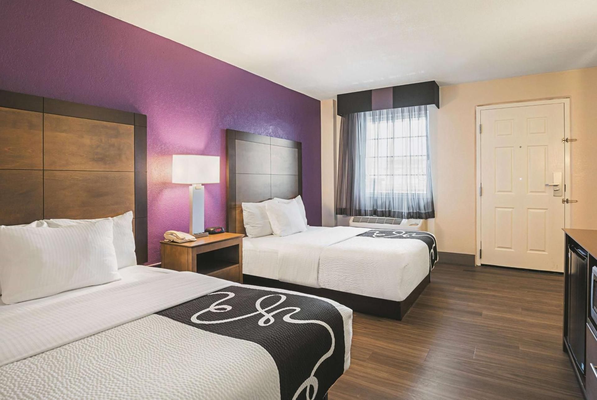 2 Double Beds, Mobility/Hearing Accessible Room, Tub/w Grab Bars, Non-Smoking