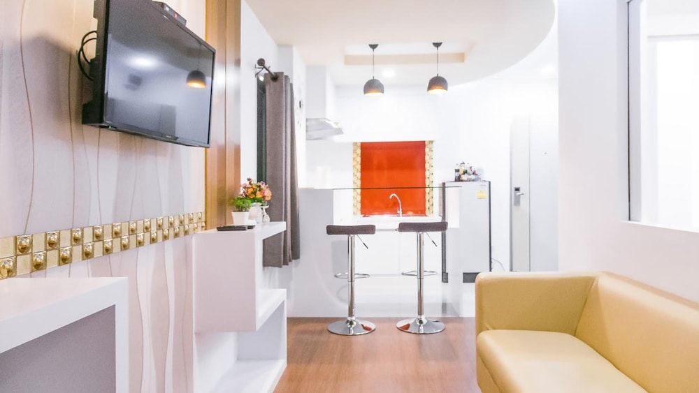 undefined Sunset Residence Pinklao 10