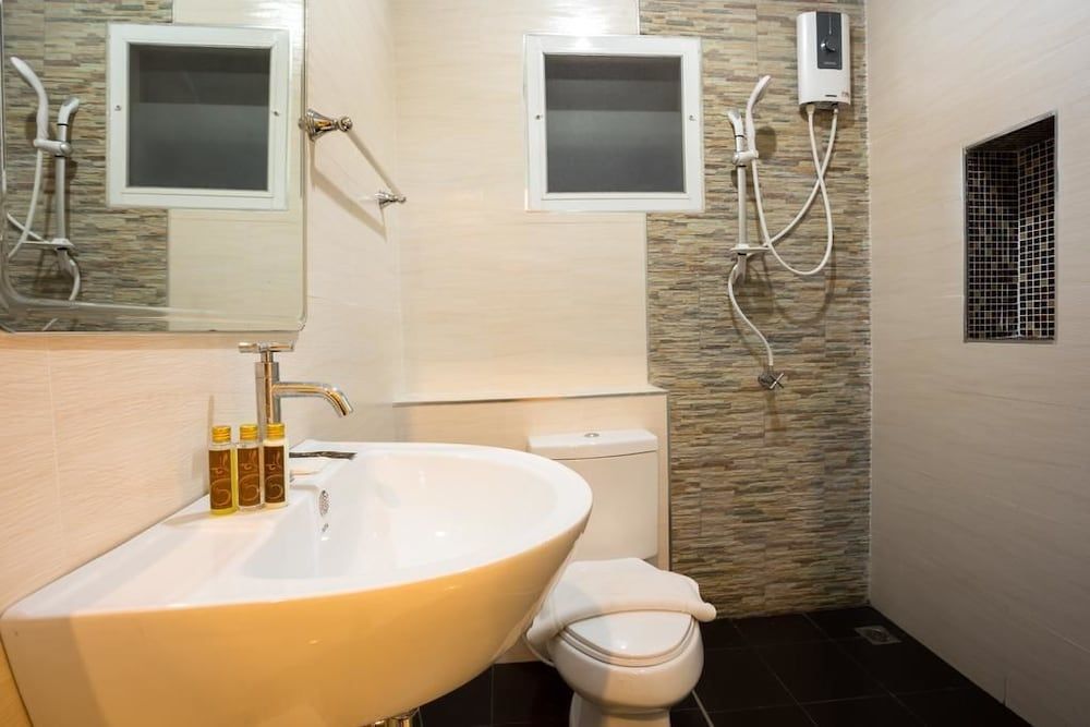 The Elegant Patong Family Room, Kitchenette 12