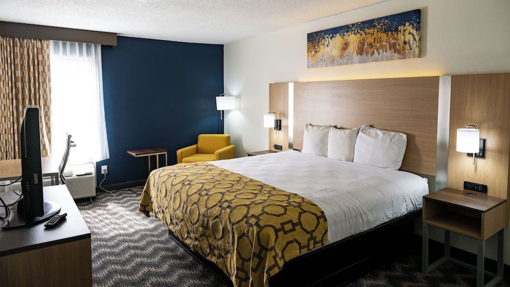 Standard Room, 1 King Bed
