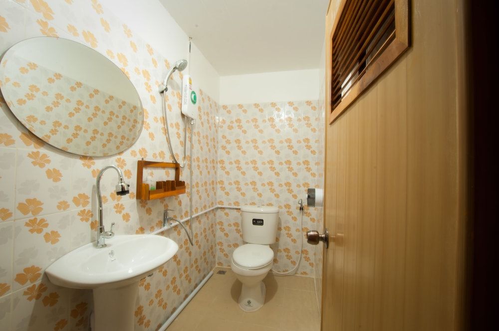 The History Cafe' & Guesthouse Standard Double Room 9