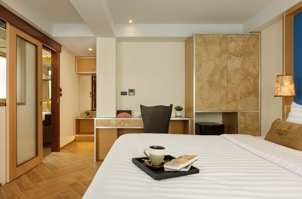 9 Suite Luxury Boutique Hotel Deluxe Double Room, 1 King Bed 5