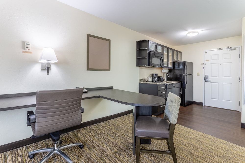 Suite, 1 Bedroom (1 Queen Bed)