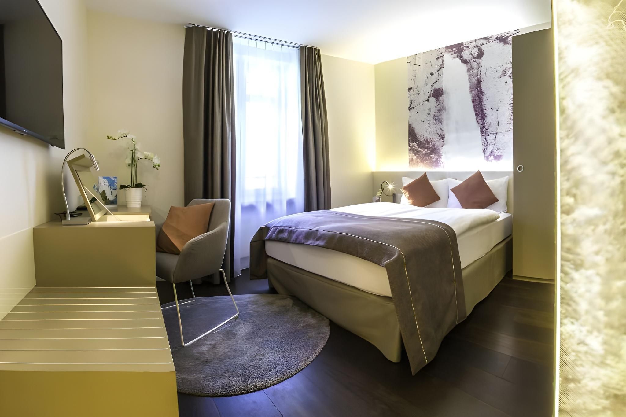 Standard small double