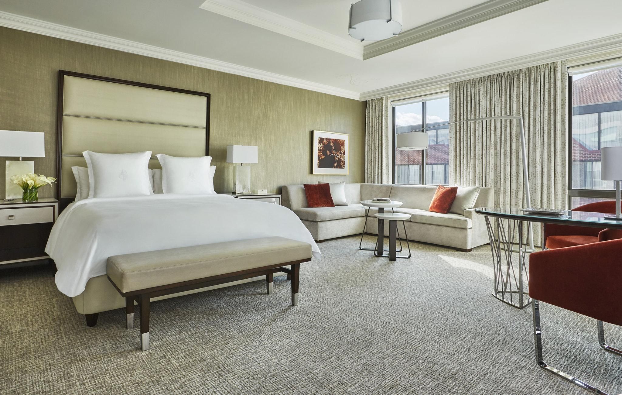 Grand Premier Room with King Bed