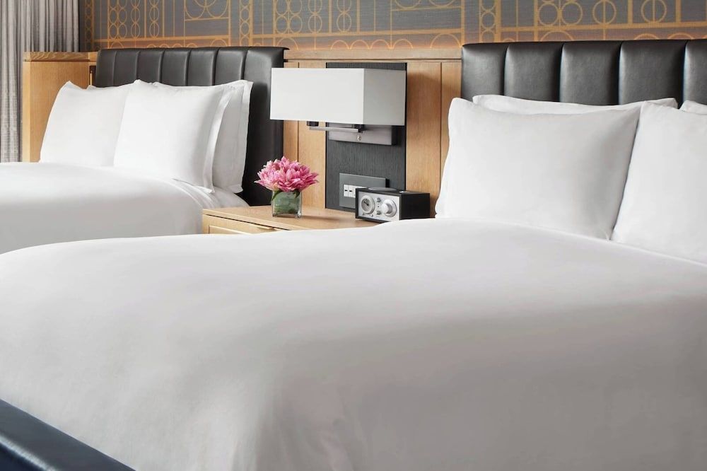 The Ritz-Carlton, Chicago Room, 2 Double Beds, City View (Mobility Accessible, Roll-In Shower) 2
