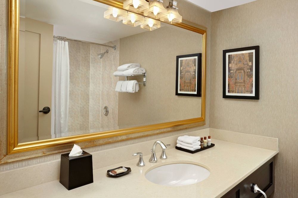 undefined Sheraton Ottawa Hotel 5