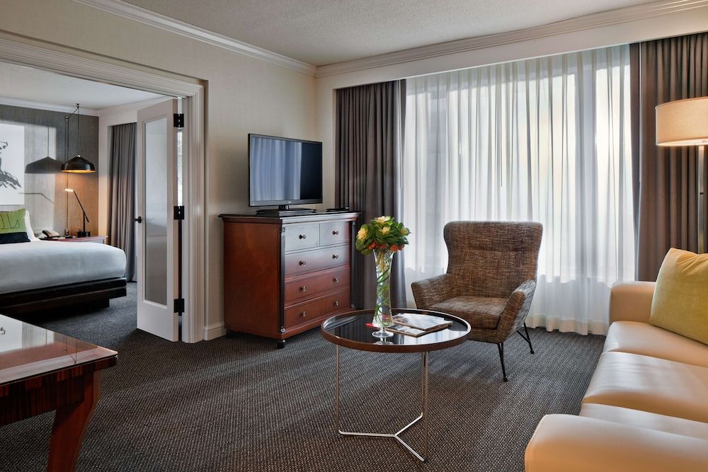 undefined The Logan Philadelphia, Curio Collection by Hilton 2