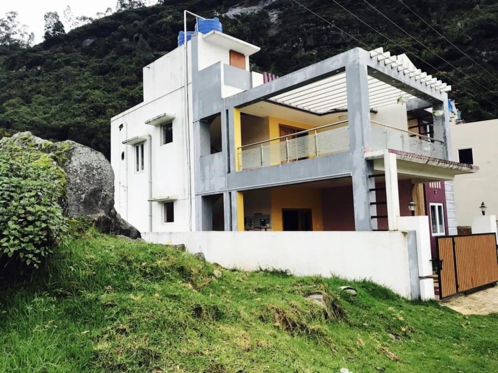 undefined The Conerstayz 8