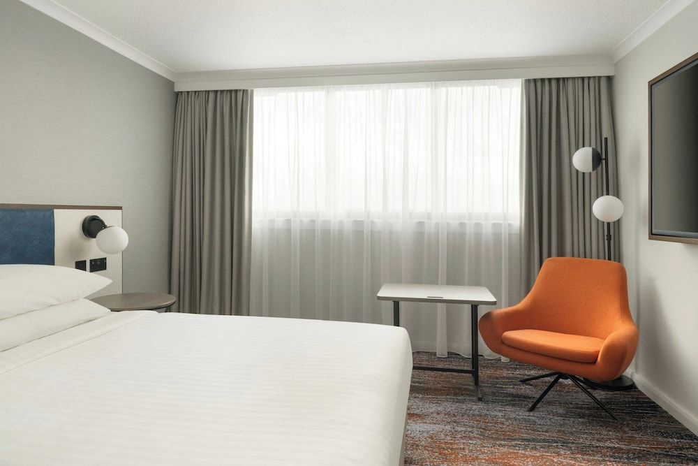 Glasgow Marriott Hotel Deluxe Room, 1 King Bed