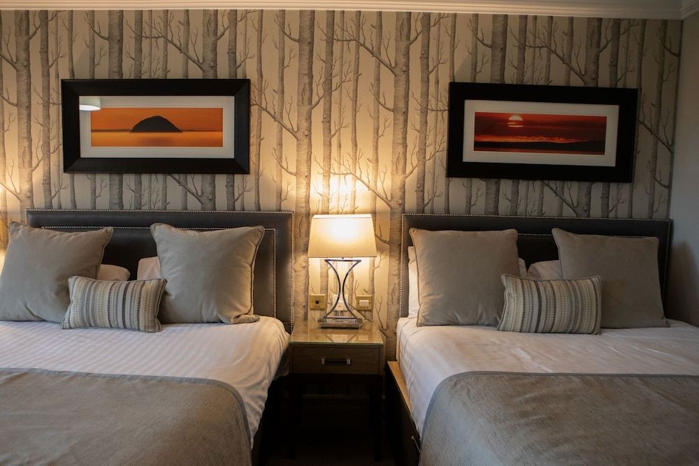 Riverside Lodge Hotel Family Double Room