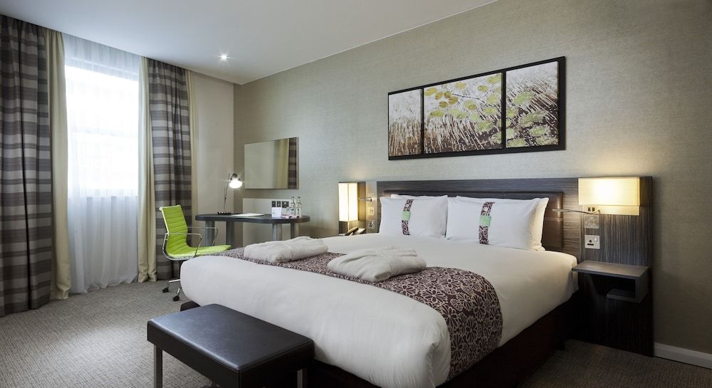 Premium Room, 1 King Bed with Sofa bed