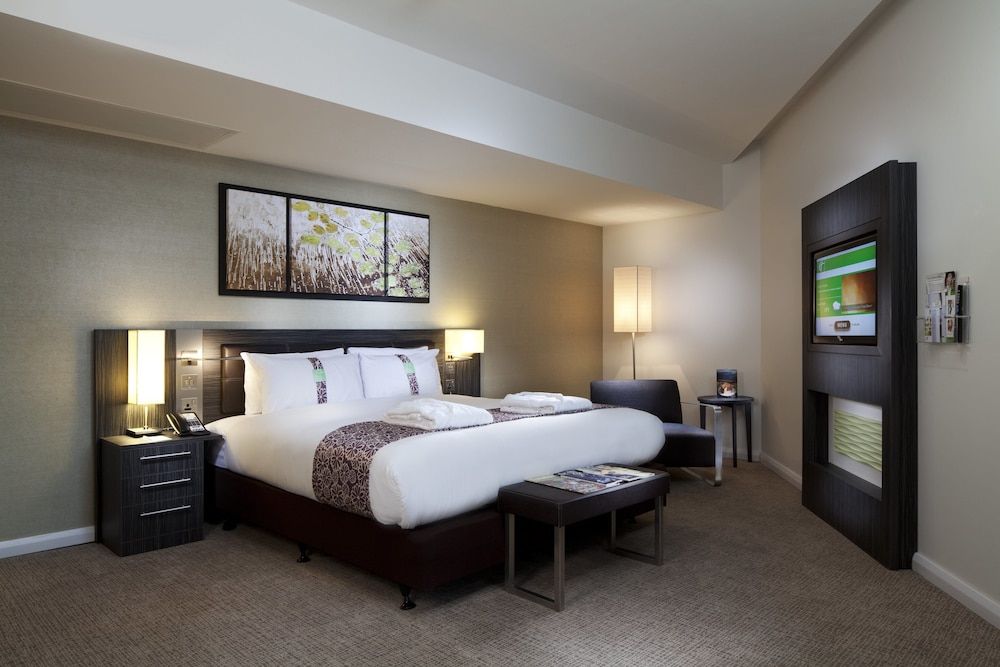 undefined Holiday Inn London - Whitechapel by IHG