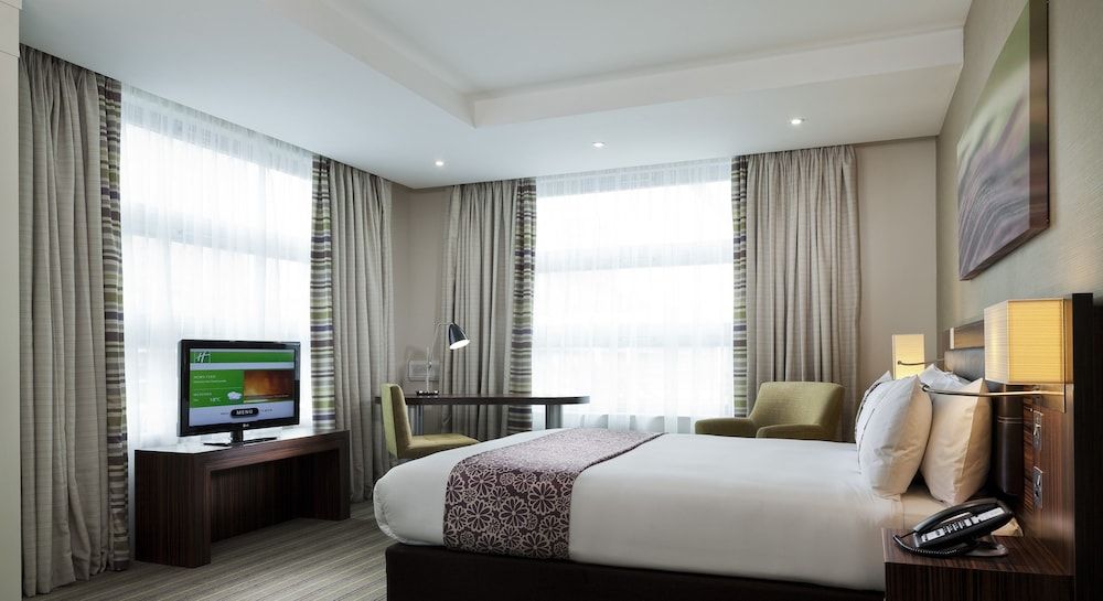 undefined Holiday Inn London - Whitechapel by IHG 3