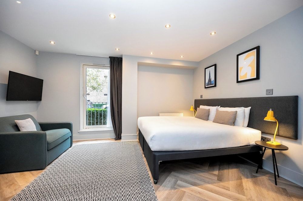 Staycity Aparthotels, Edinburgh, West End Studio Apartment 2