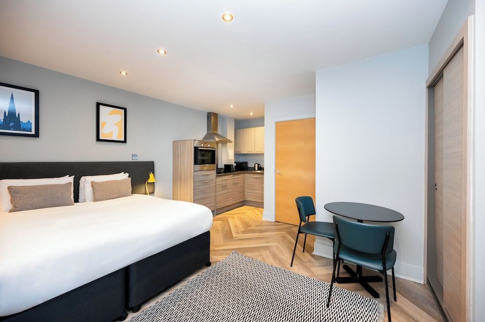 Staycity Aparthotels, Edinburgh, West End Studio Apartment