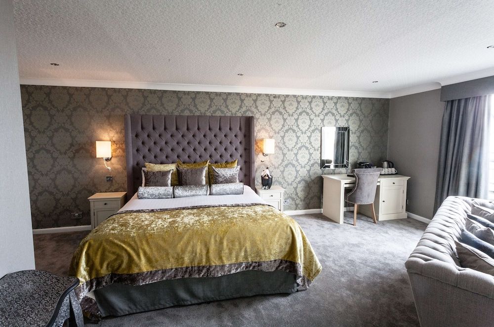 Deluxe Room, Multiple Beds, Non Smoking, View
