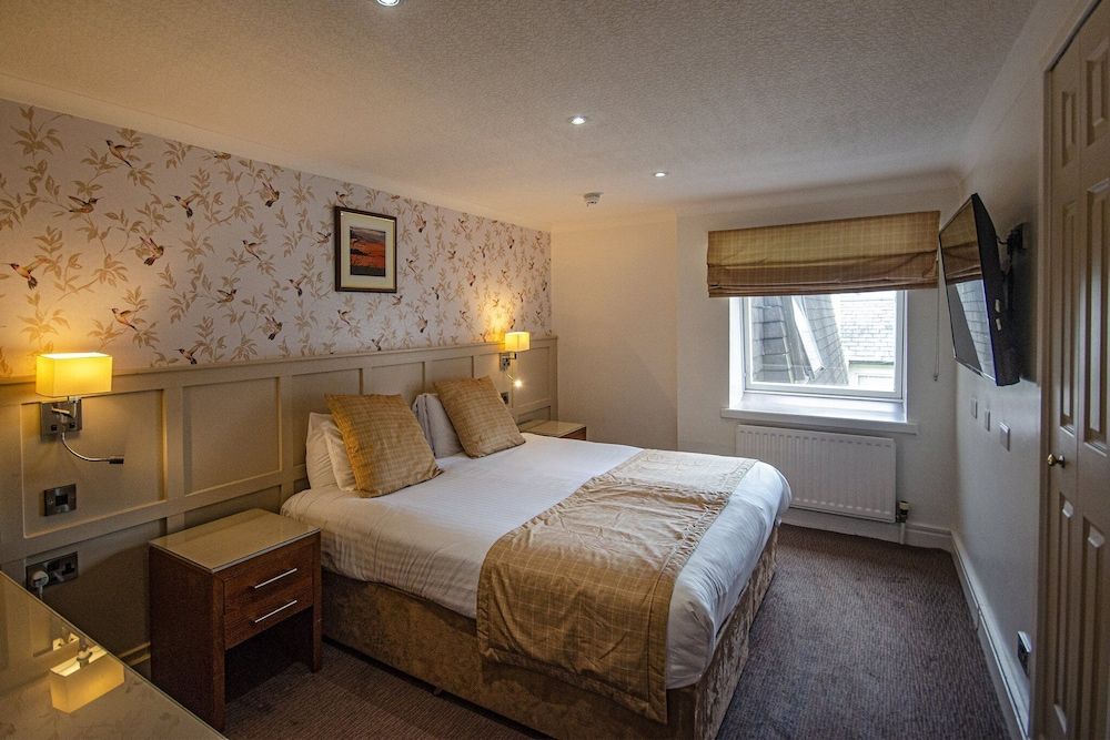 The Royal Victoria Hotel Classic Double Room 3