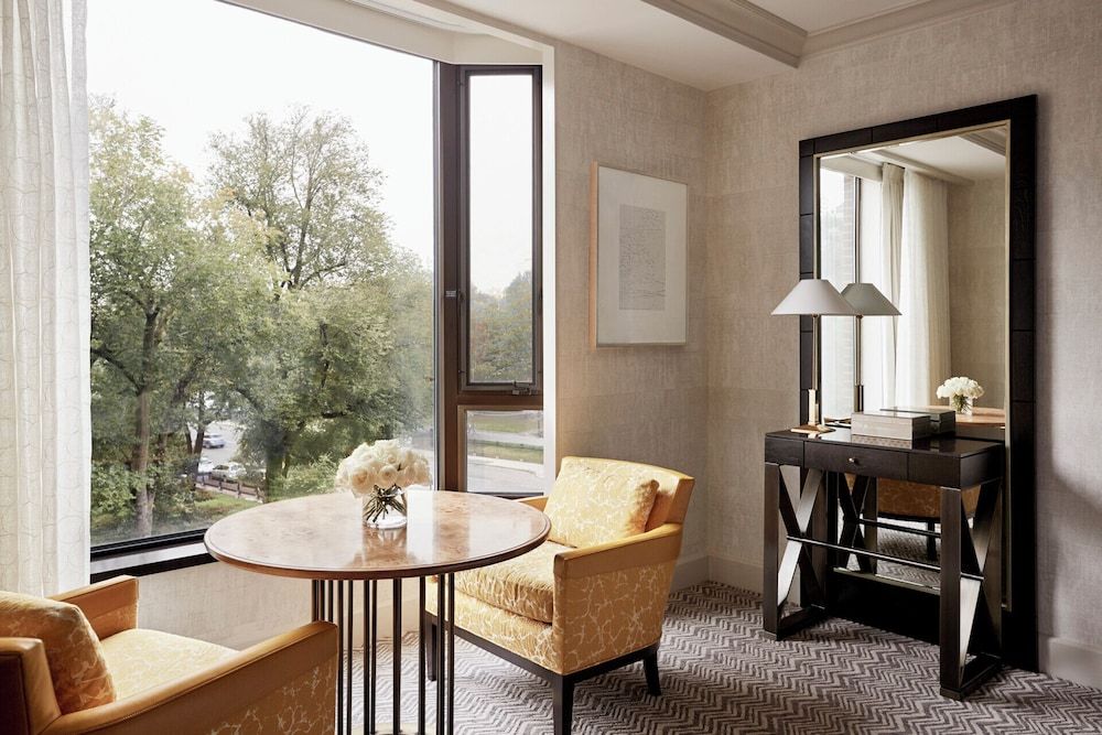 undefined Four Seasons Hotel Boston 10