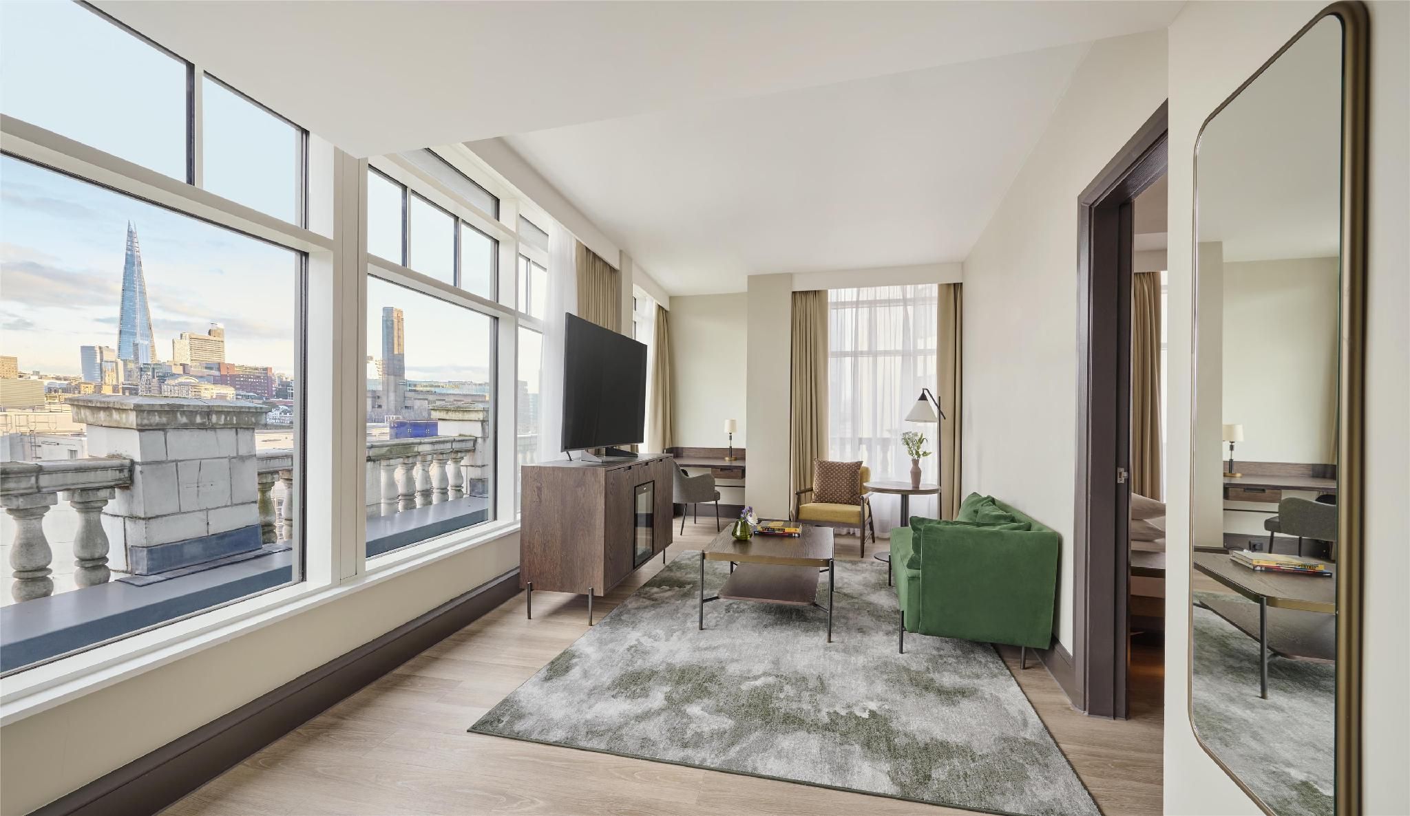 Regency Executive Suite With City View