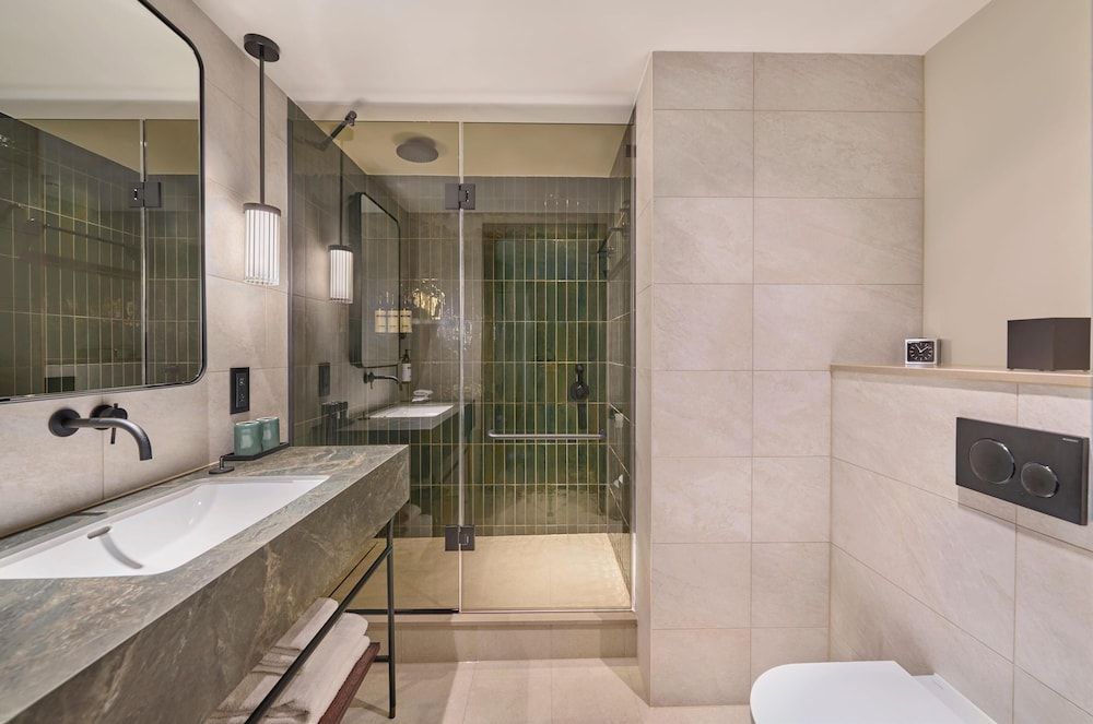 Hyatt Regency London Blackfriars Room, 1 King Bed 4