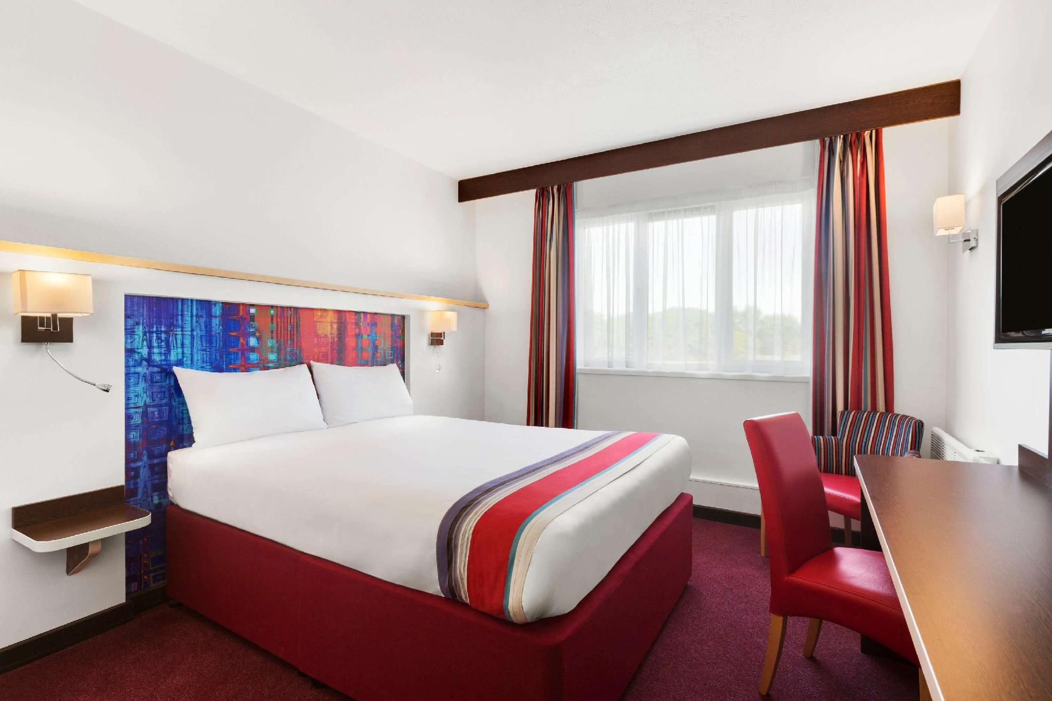 1 Double Bed Room