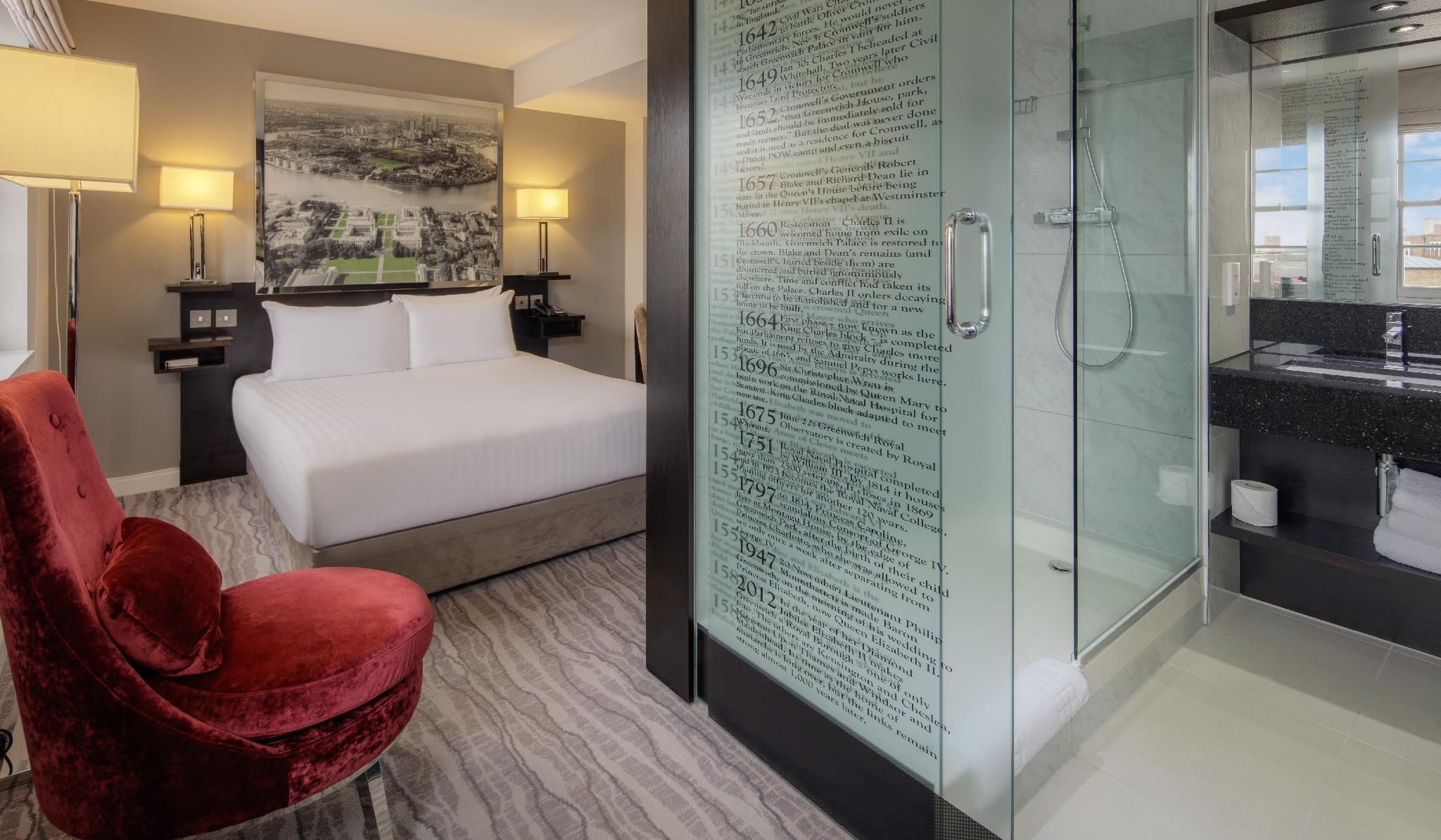 Queen Guest Room
