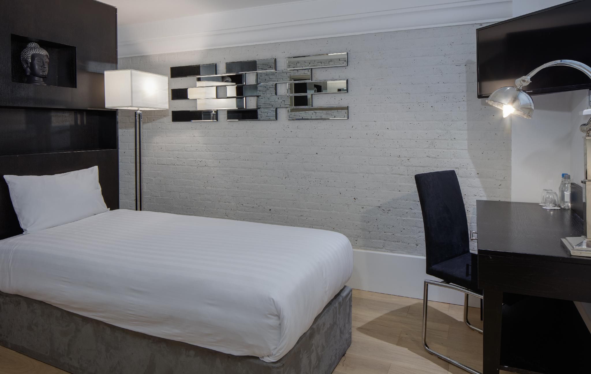 Single Guest Room