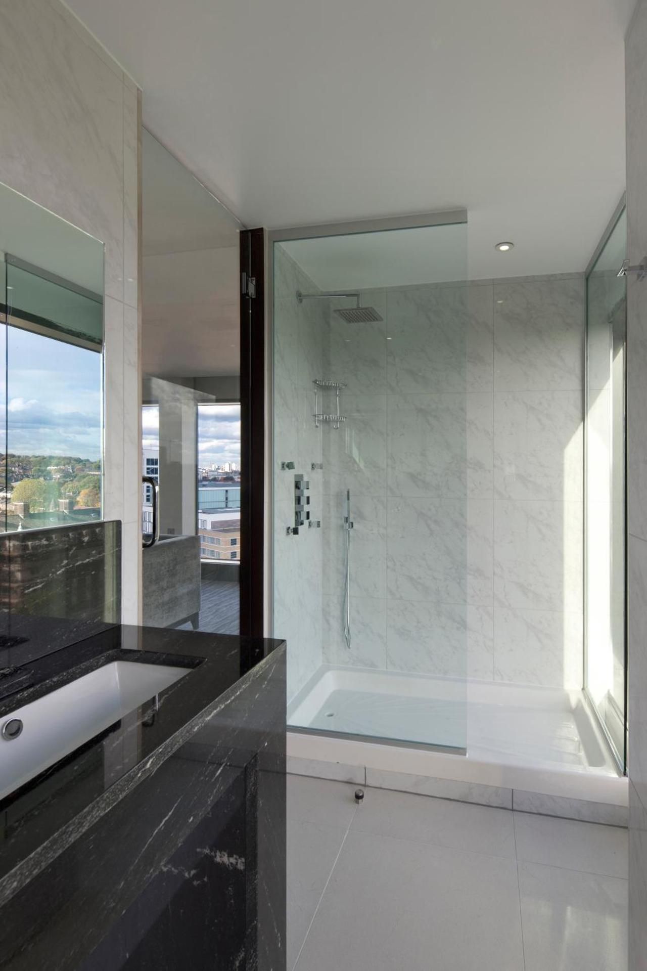 undefined DoubleTree by Hilton London - Greenwich 5