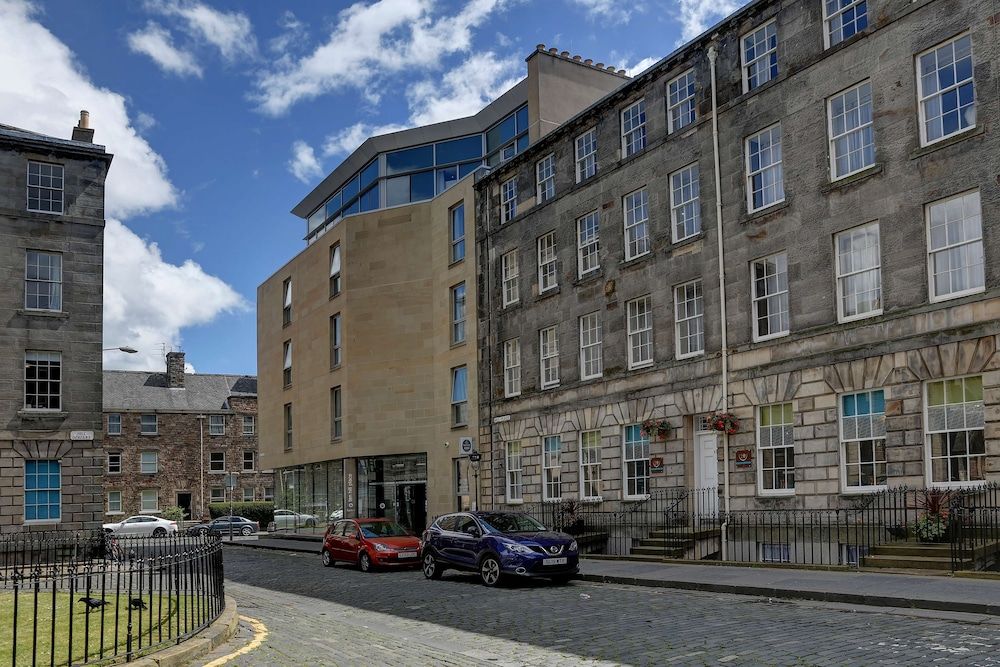 undefined Ten Hill Place 5
