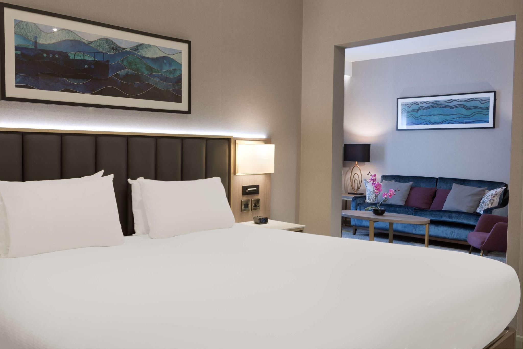 King one Bedroom Suite