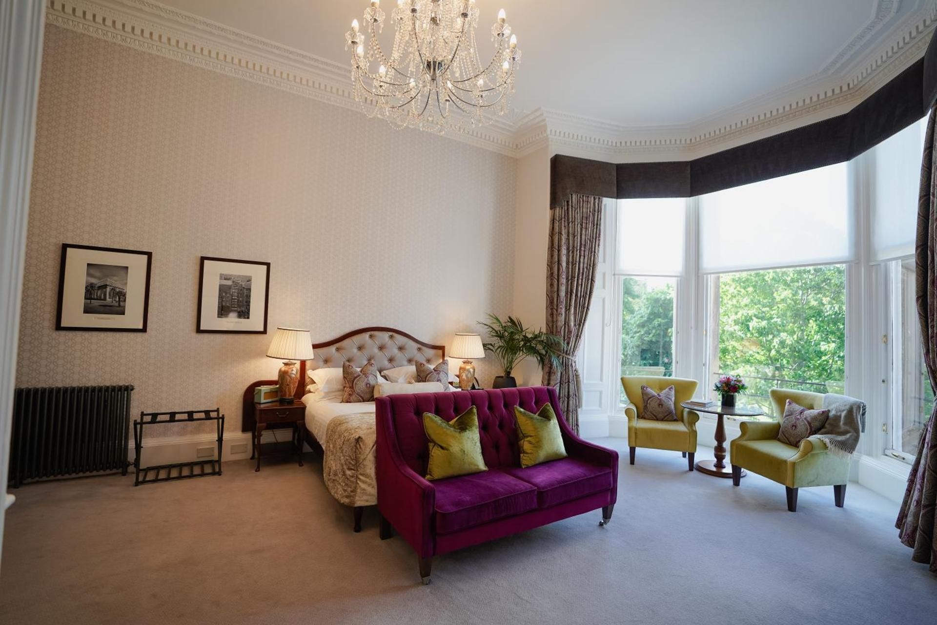 undefined The Bonham Hotel 10