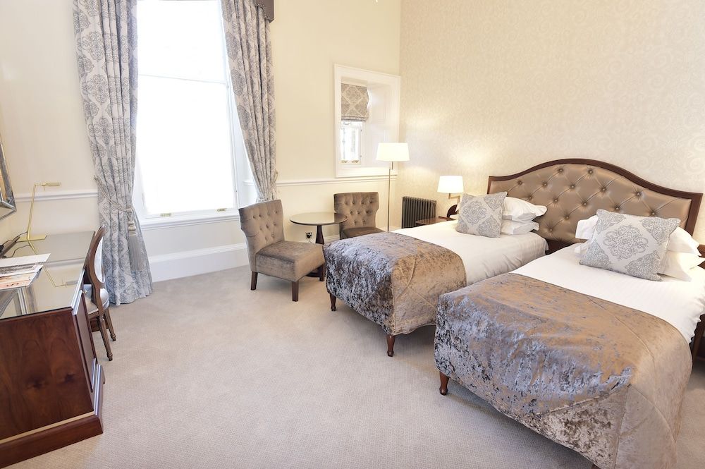 undefined The Bonham Hotel 8