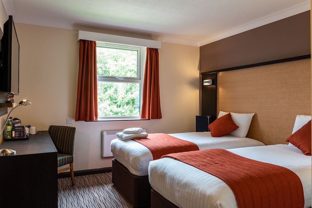 Dragonfly Hotel Peterborough Standard Twin Room