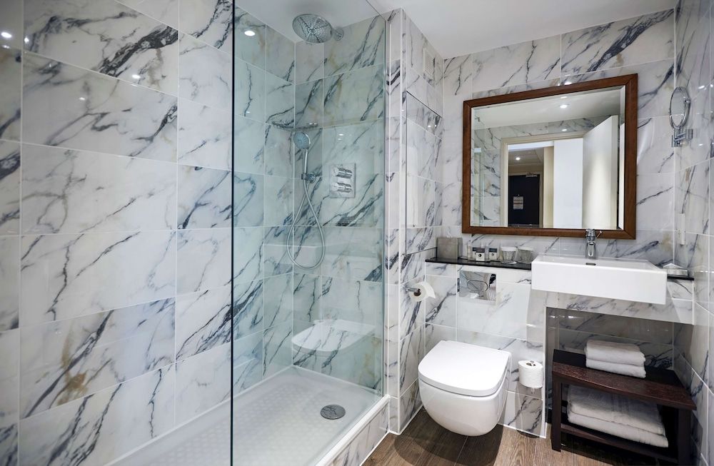 DoubleTree by Hilton Hotel London ExCel Twin Room (Guest) 7