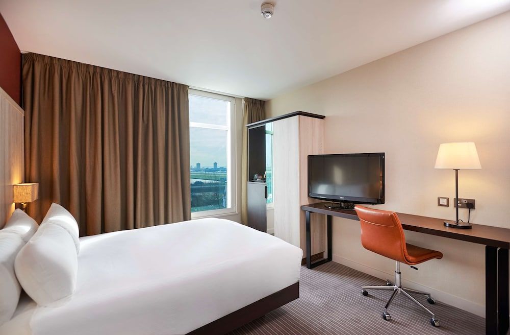 undefined DoubleTree by Hilton Hotel London ExCel 8