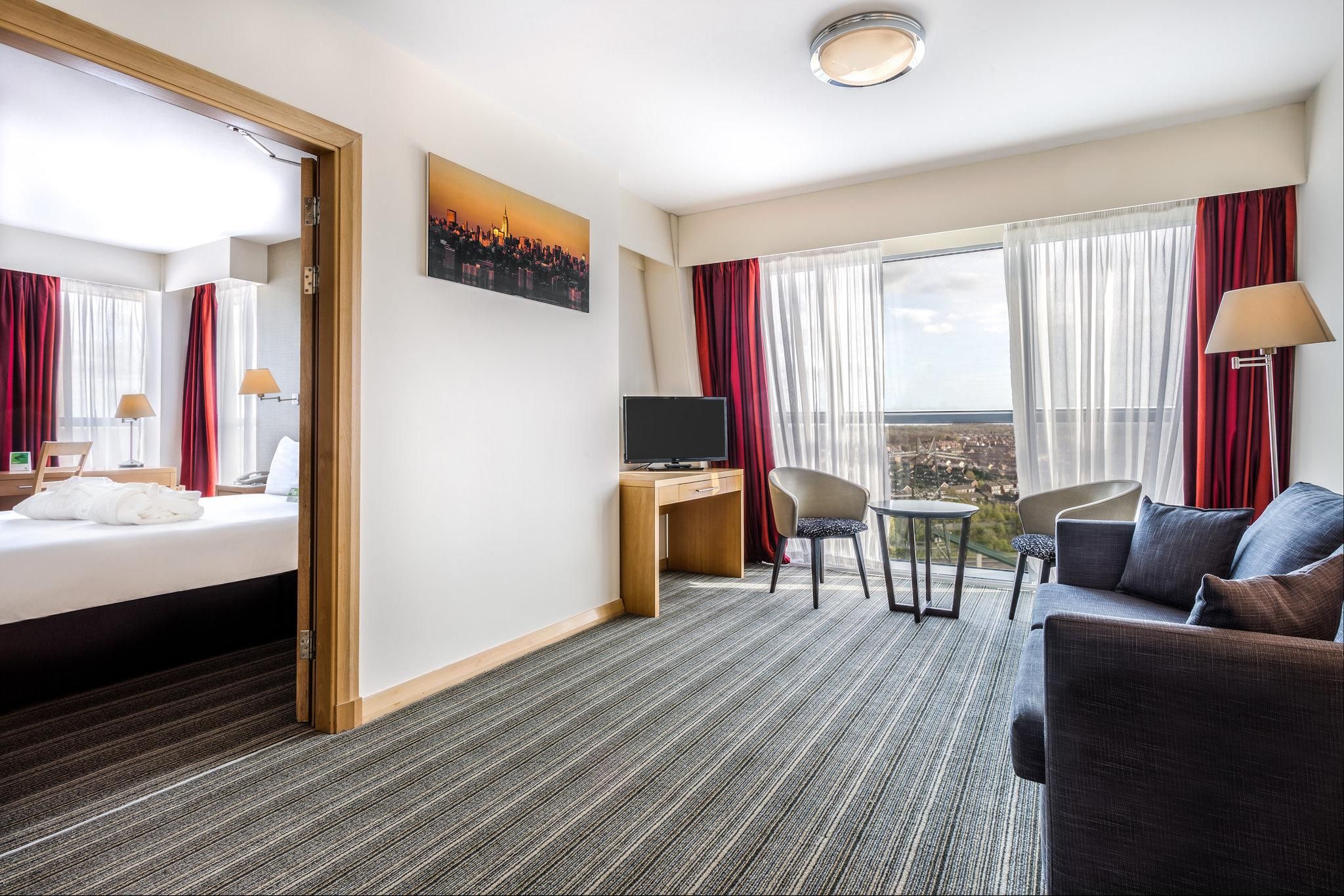 1 Double Suite