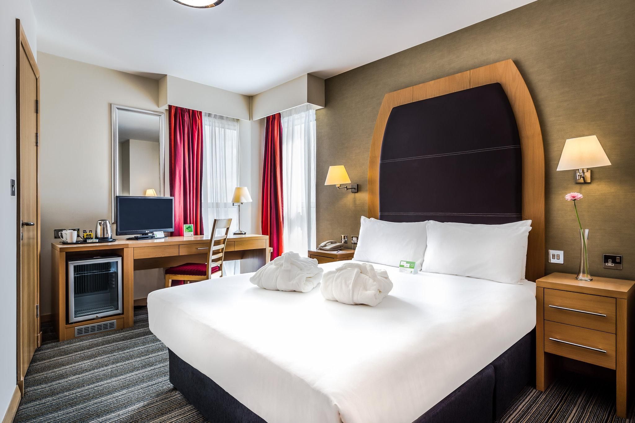 1 Double Suite